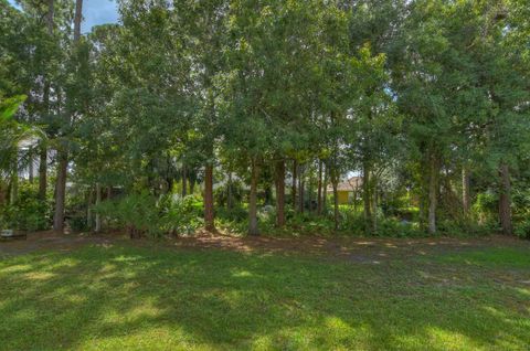 A home in Port St Lucie