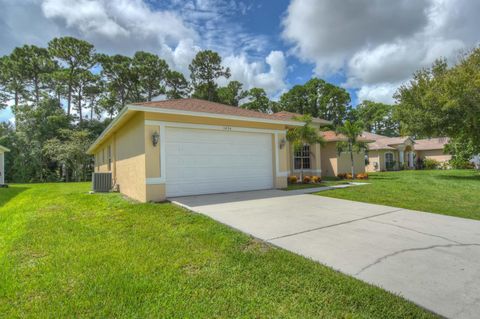 A home in Port St Lucie