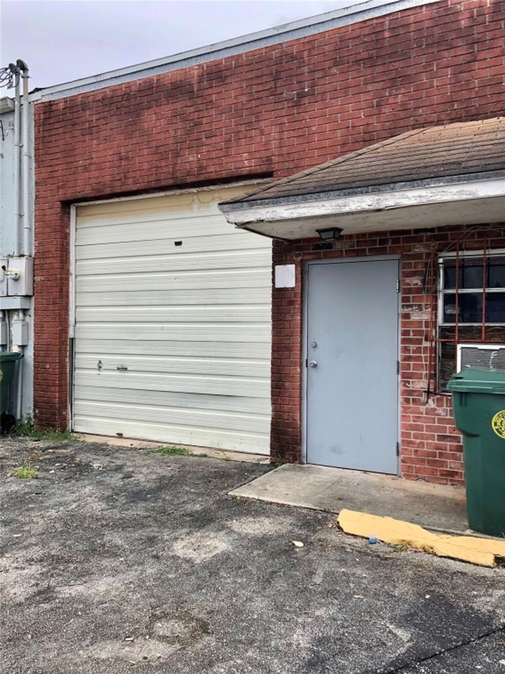 Photo of 3040 NW 23rd Avenue, Oakland Park, FL 33311 (MLS # F10534957)