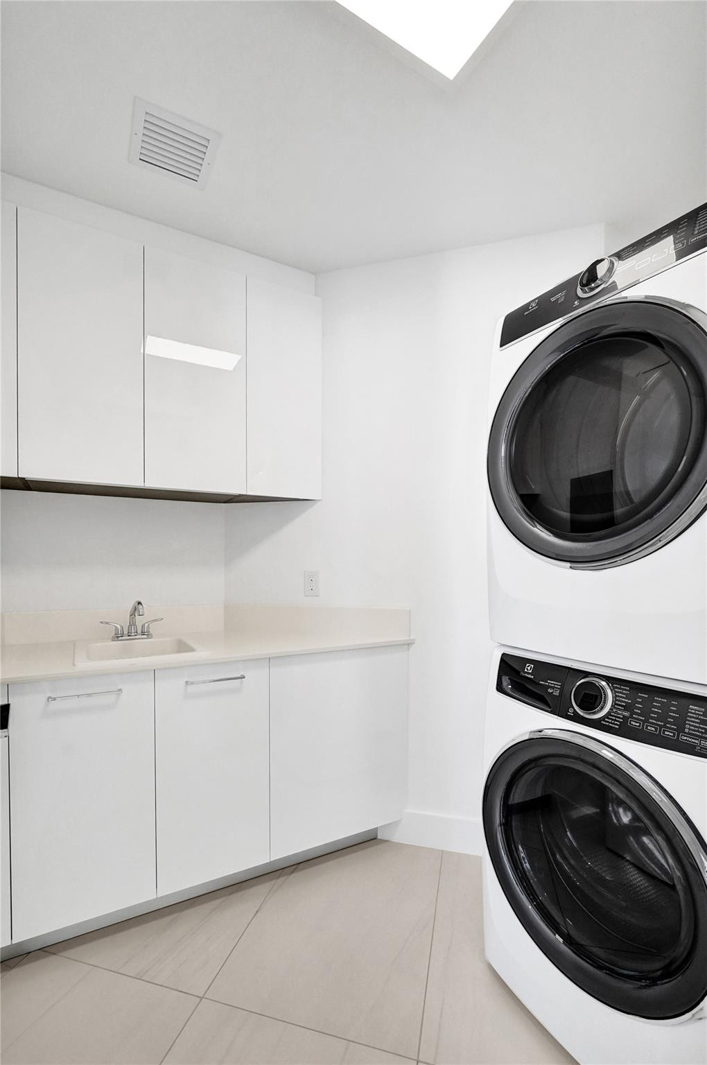 The Selene Residences - Residential