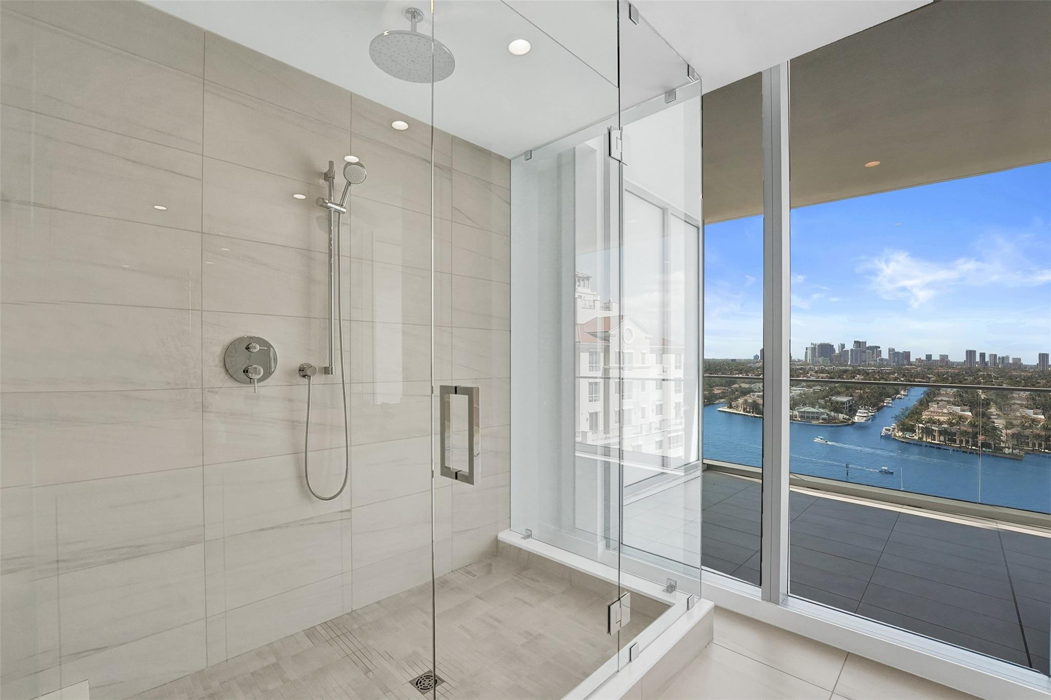 The Selene Residences - Residential