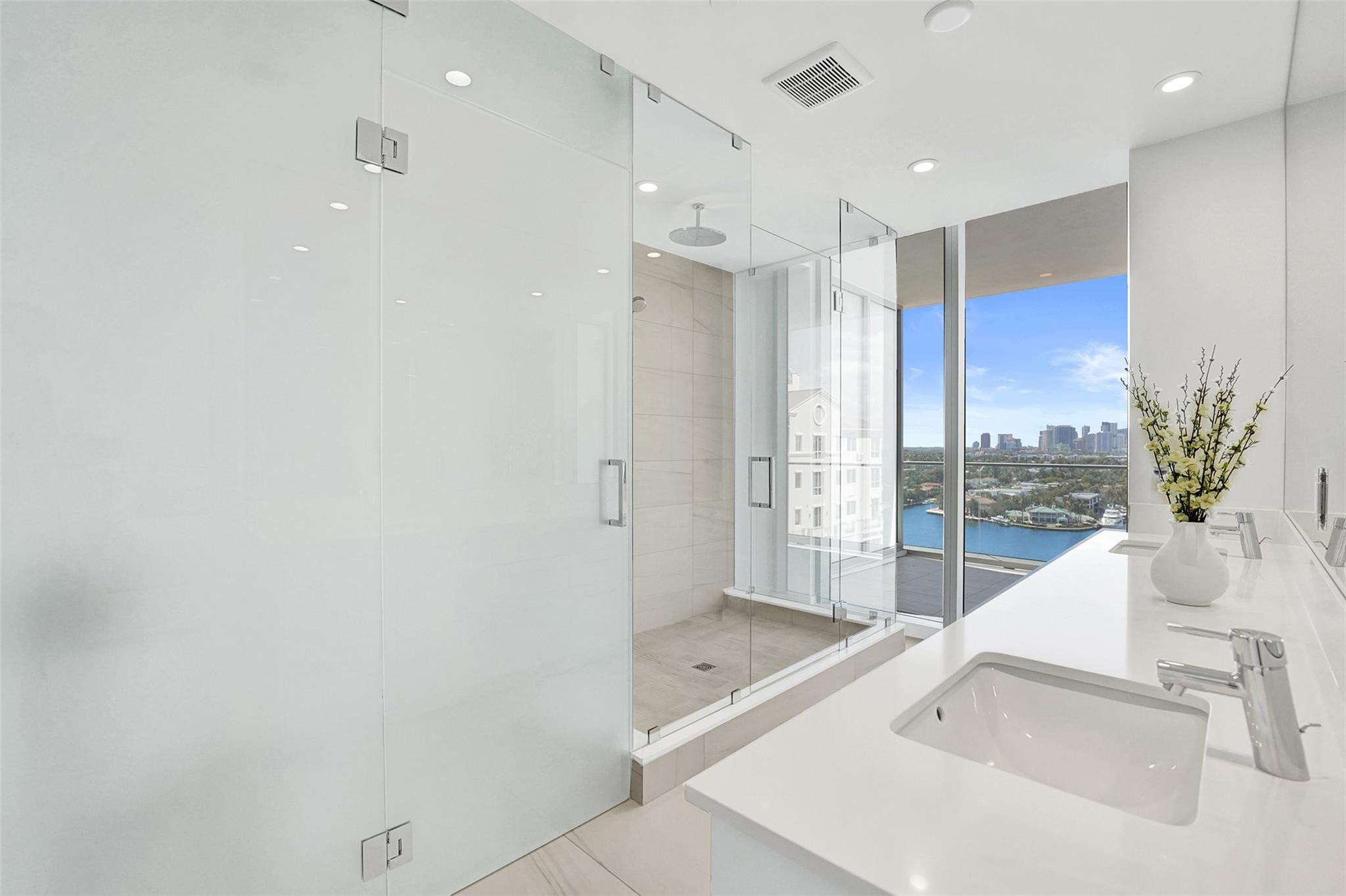 The Selene Residences - Residential