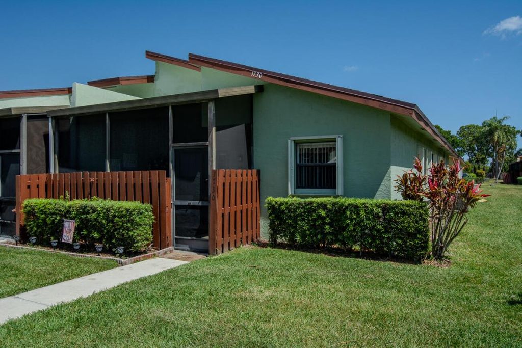 Photo of 1730 W Sanderling Lane #4, Fort Pierce, FL 34982 (MLS # R11086997)
