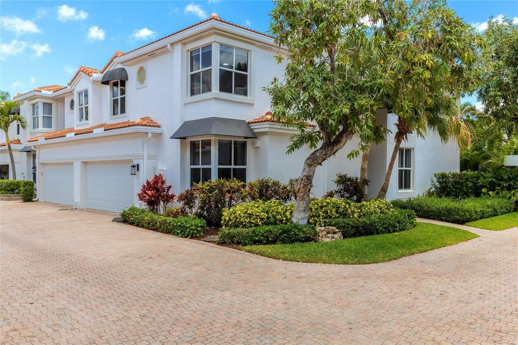 Photo of 1610 NE 1st Street #3, Fort Lauderdale, FL 33301 (MLS # F10501540)