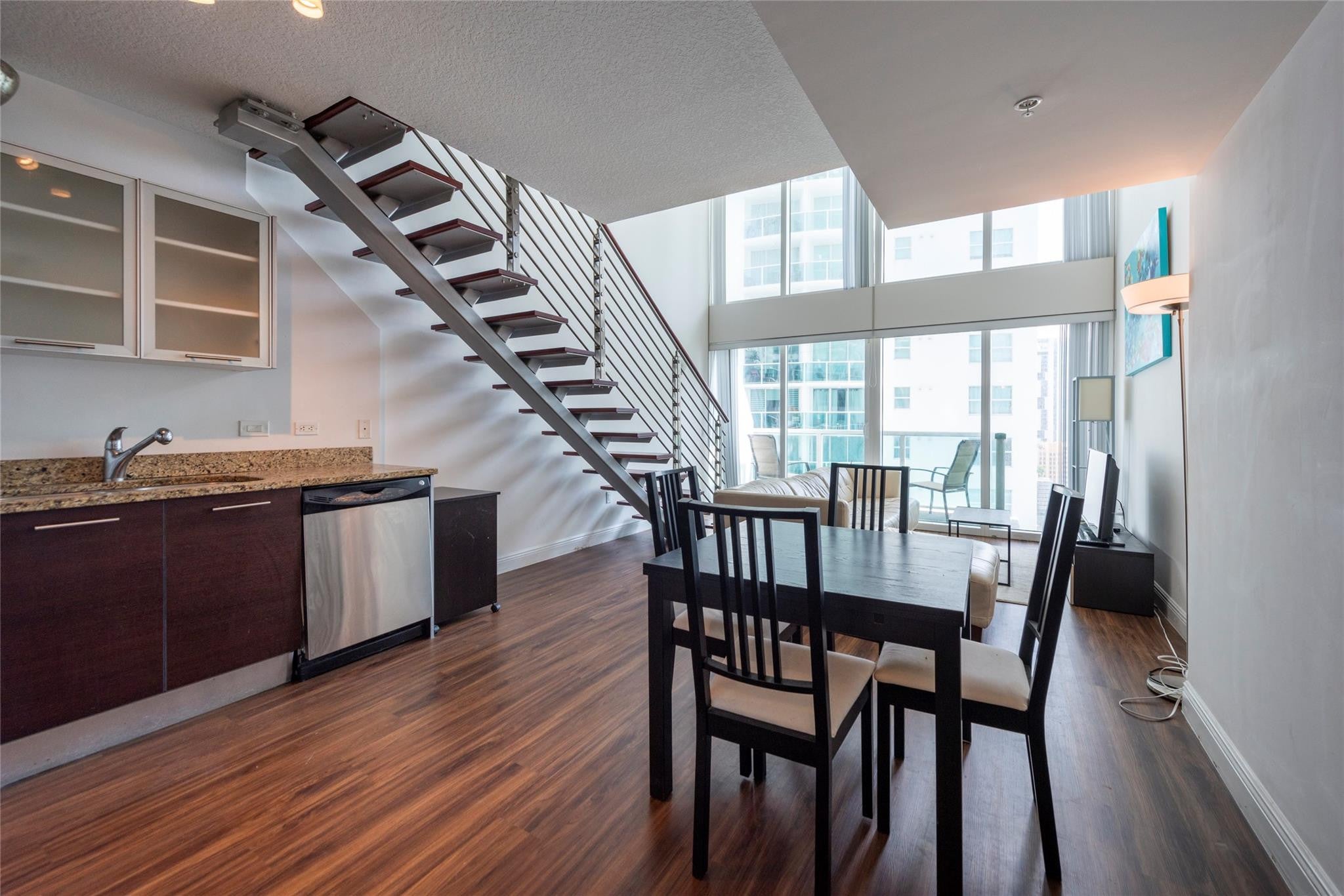41 SE 5th Street 1315