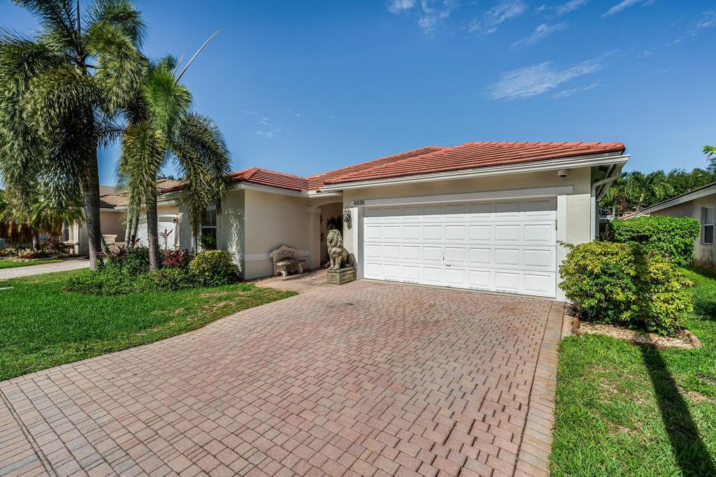 Photo of 4938 SW 33rd Way, Fort Lauderdale, FL 33312 (MLS # F10445907)