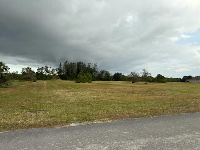 WHITE FENCES (A OF E) - Land