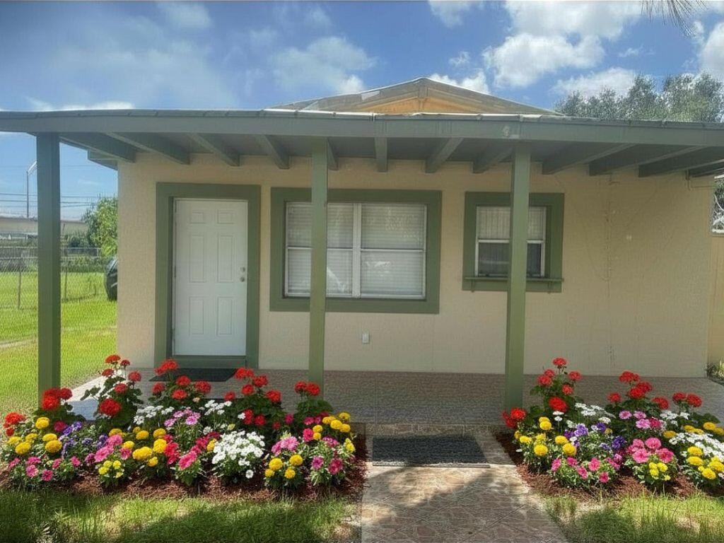 4100 SW 28th Street