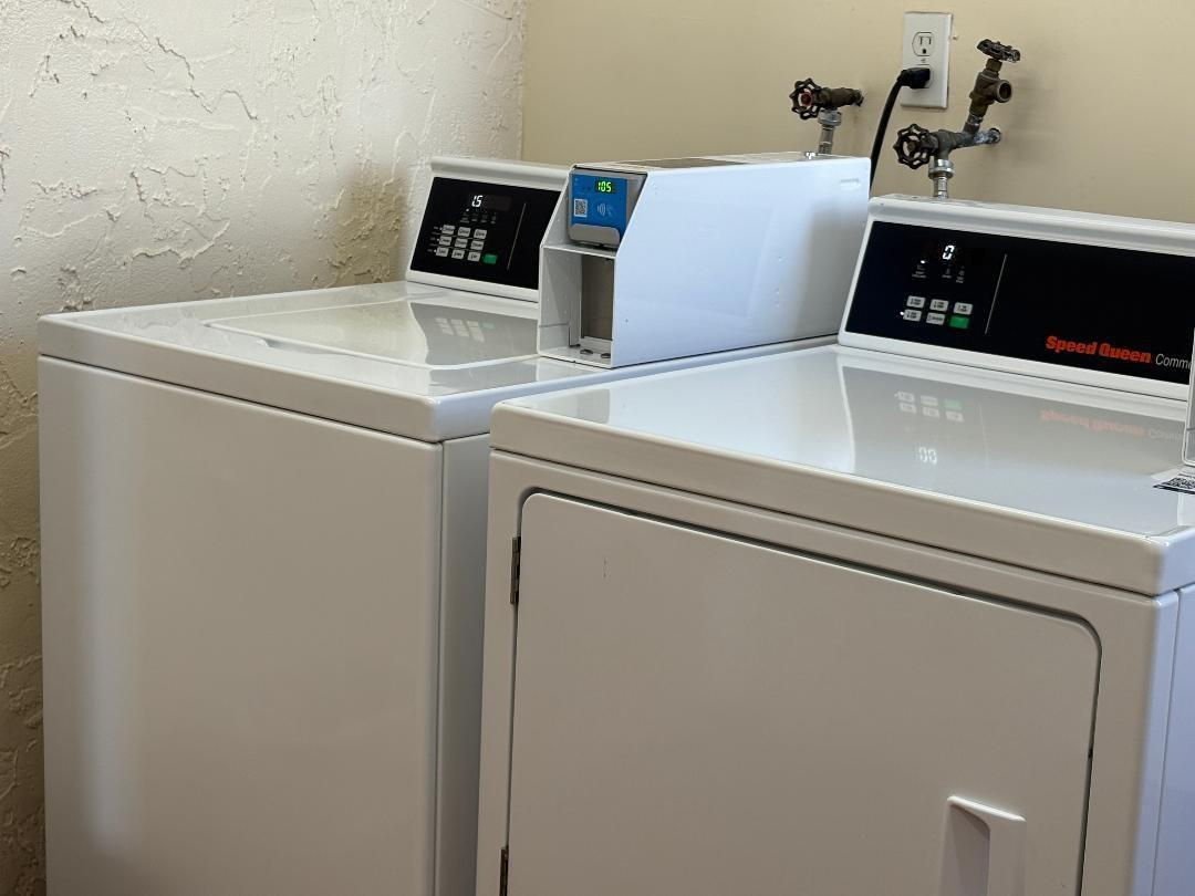 Hollybrook Golf & - Residential Lease