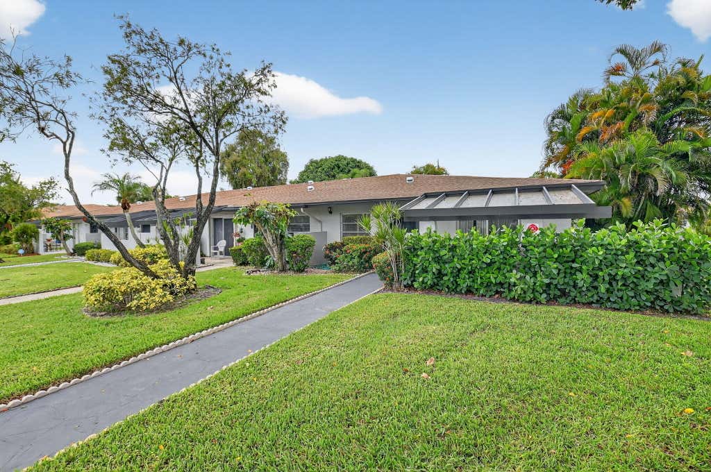 Photo of 5831 Sugar Palm Court #D, Delray Beach, FL 33484 (MLS # R11119504)