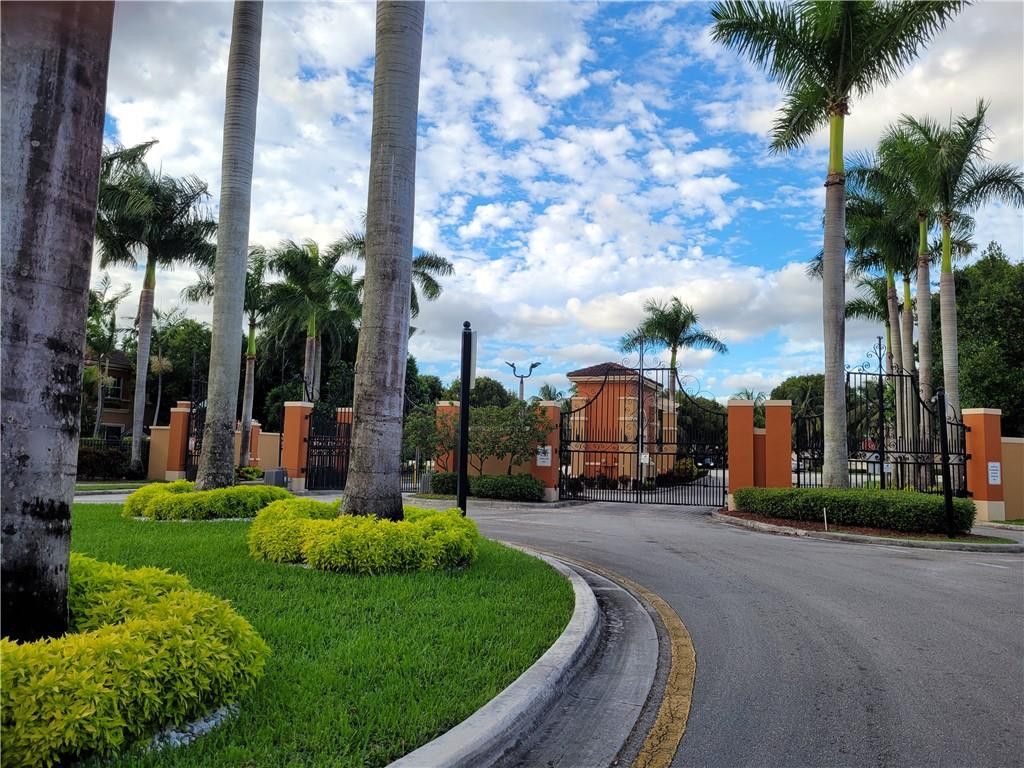 Photo of 12183 SW 27th Street, Miramar, FL 33025 (MLS # F10468501)