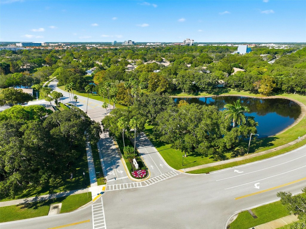 Oaks Sun Terrace 03 - Residential