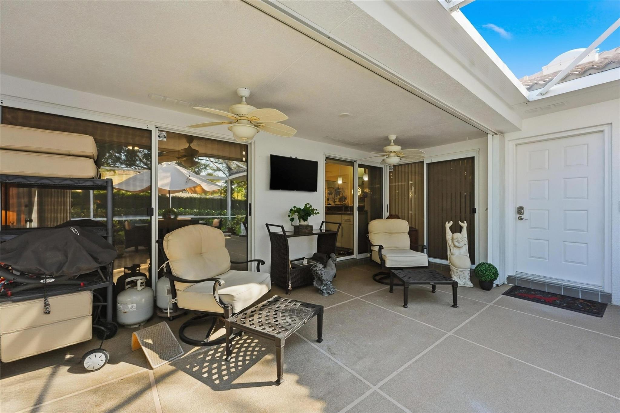 Oaks Sun Terrace 03 - Residential