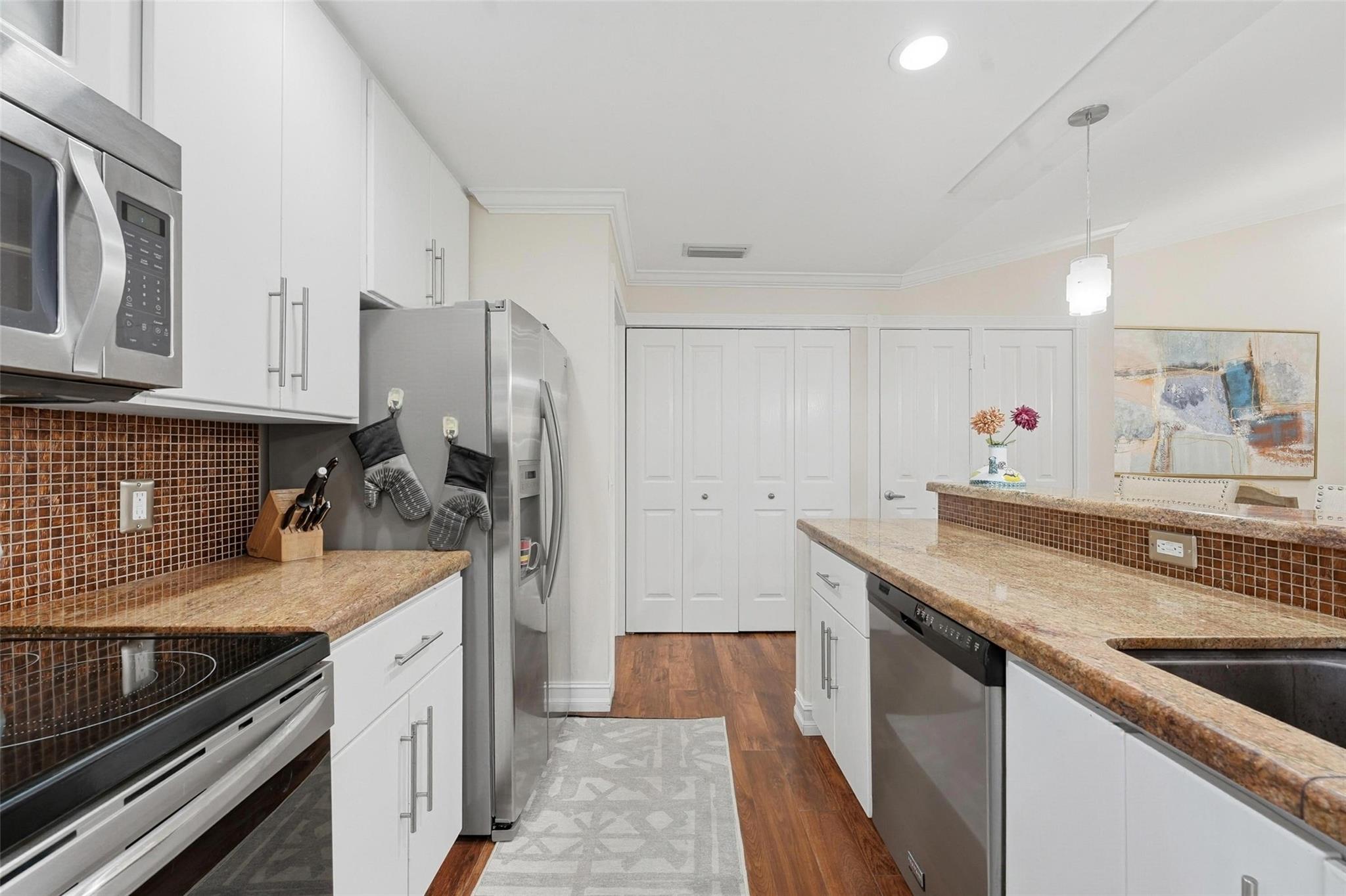 Oaks Sun Terrace 03 - Residential