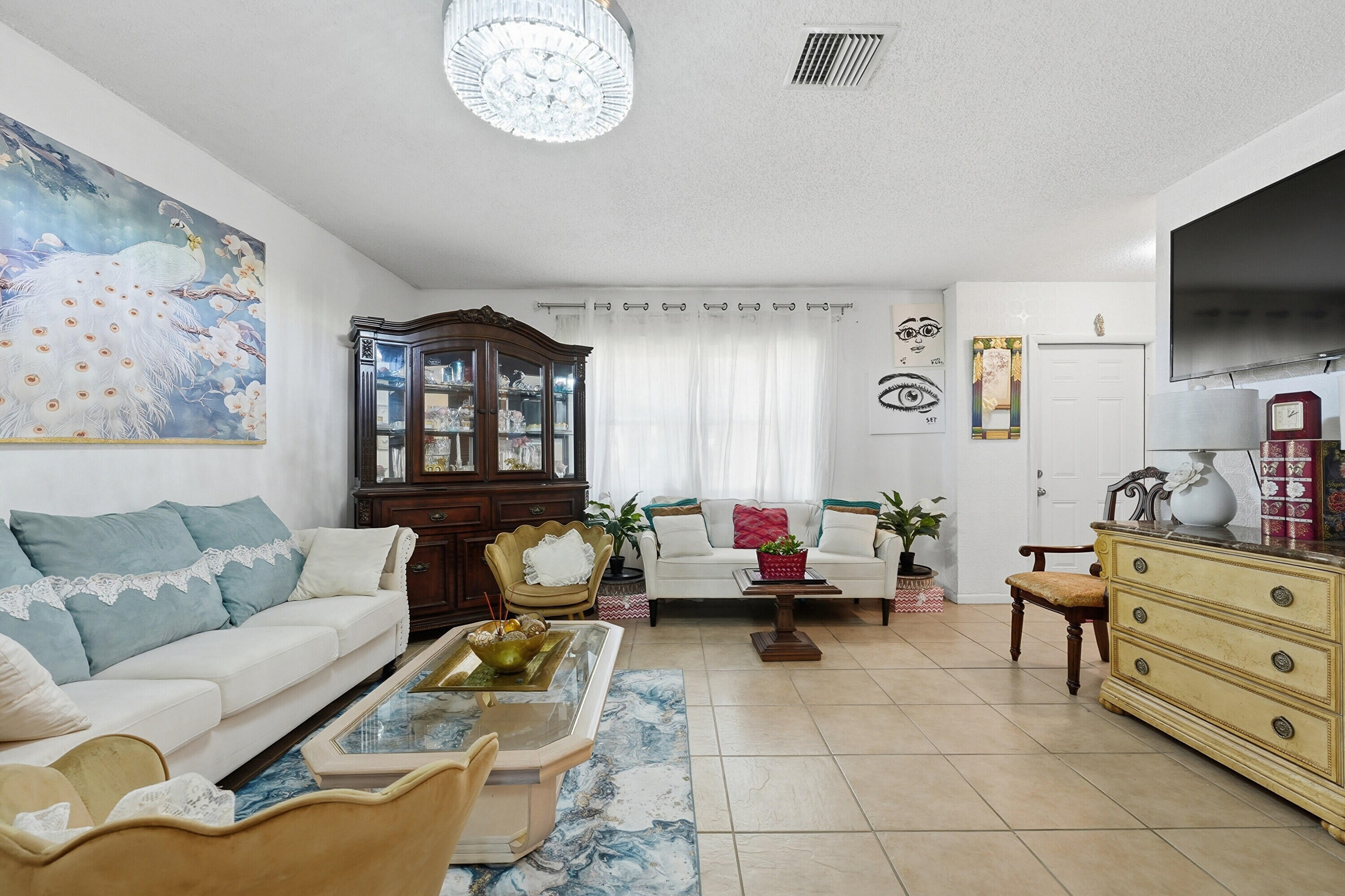 572 SE Fallon Drive, Port St Lucie, FL, 34983/$299,000 4 572 SE Fallon Drive