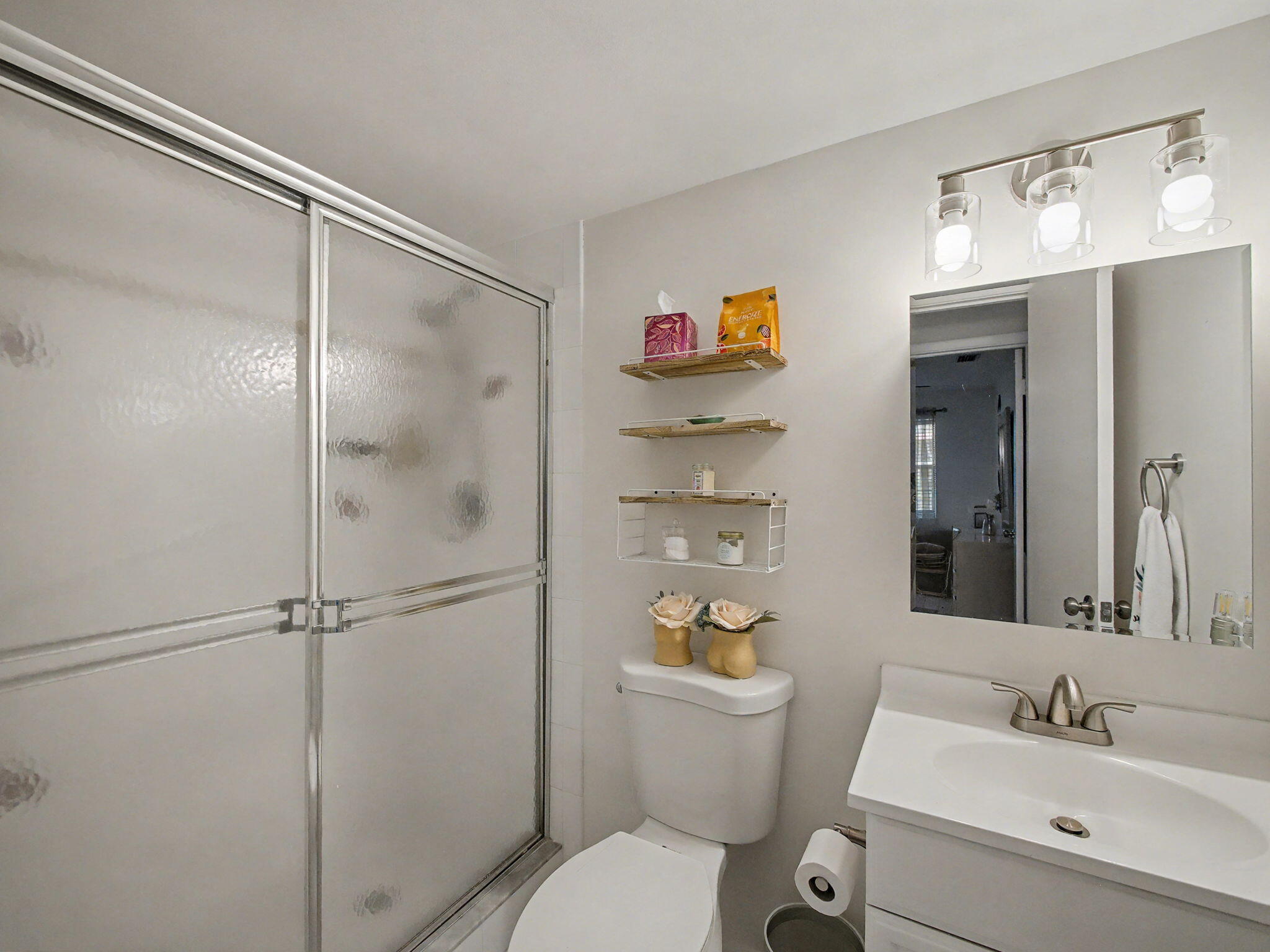 KING MOUNTAIN CONDO (AKA MONTEREY YACHT & COUNTRY - Residential