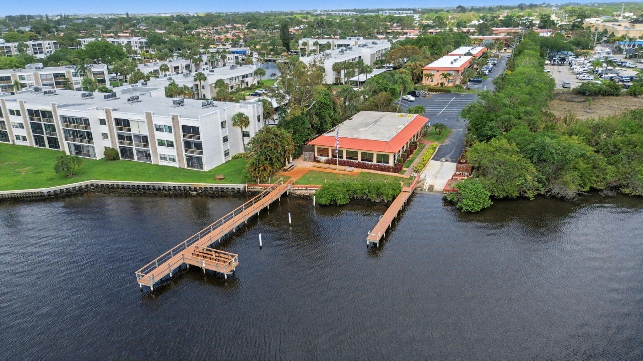 KING MOUNTAIN CONDO (AKA MONTEREY YACHT & COUNTRY - Residential