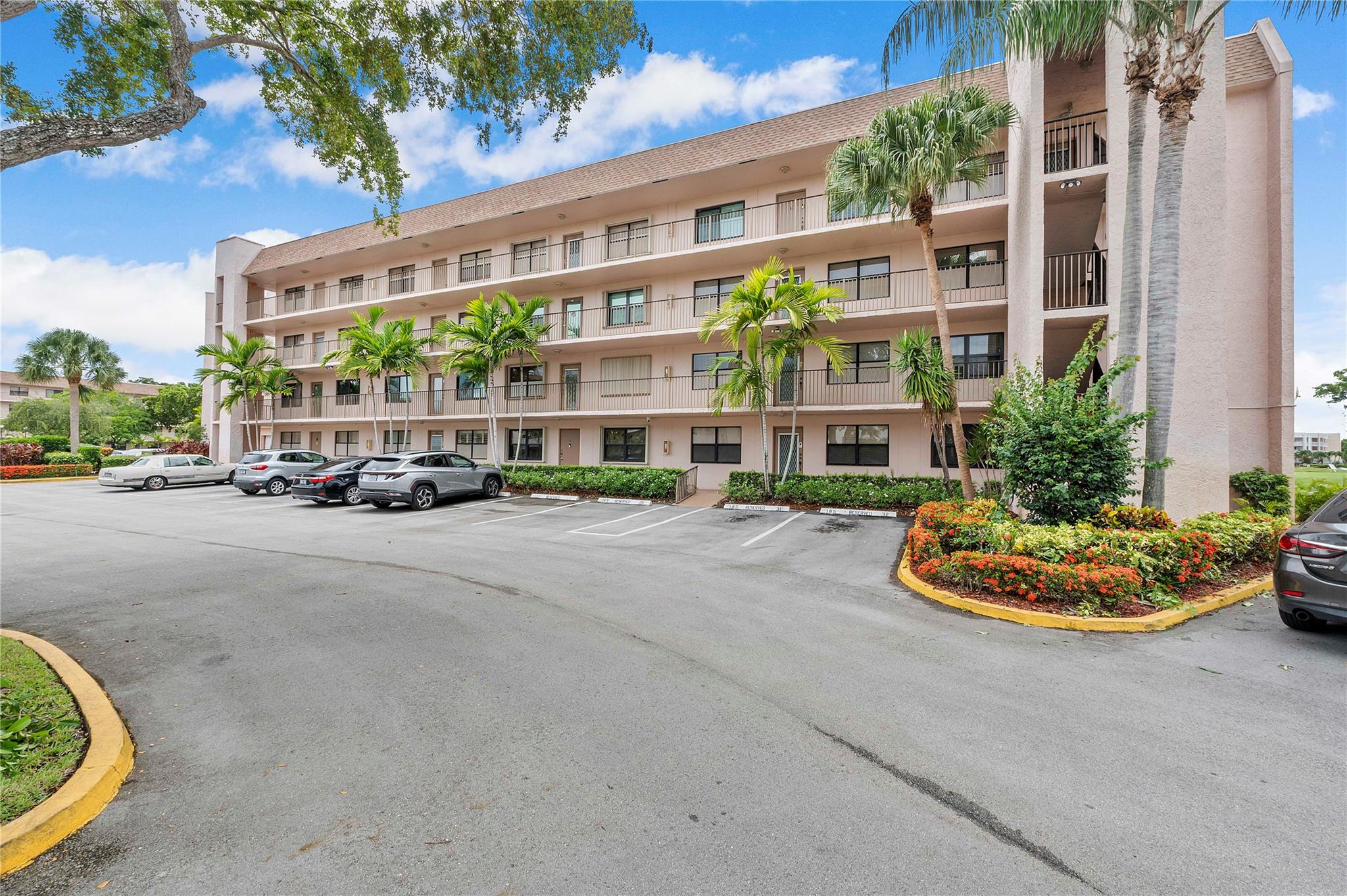 Best Deal in Sunrise Lakes Phase 4!
Spacious 2 bed, 2 bath condo with 1,370 sq ft—one of the larger units in this sought-after guard-gated golf community. Enjoy peace of mind with accordion shutters and serene golf course views.
This is the lowest-priced unit in Phase 4—owner needs a quick sale, making it a great opportunity to make it your own.
Don’t miss out on this unbeatable value in a vibrant 55+ community!