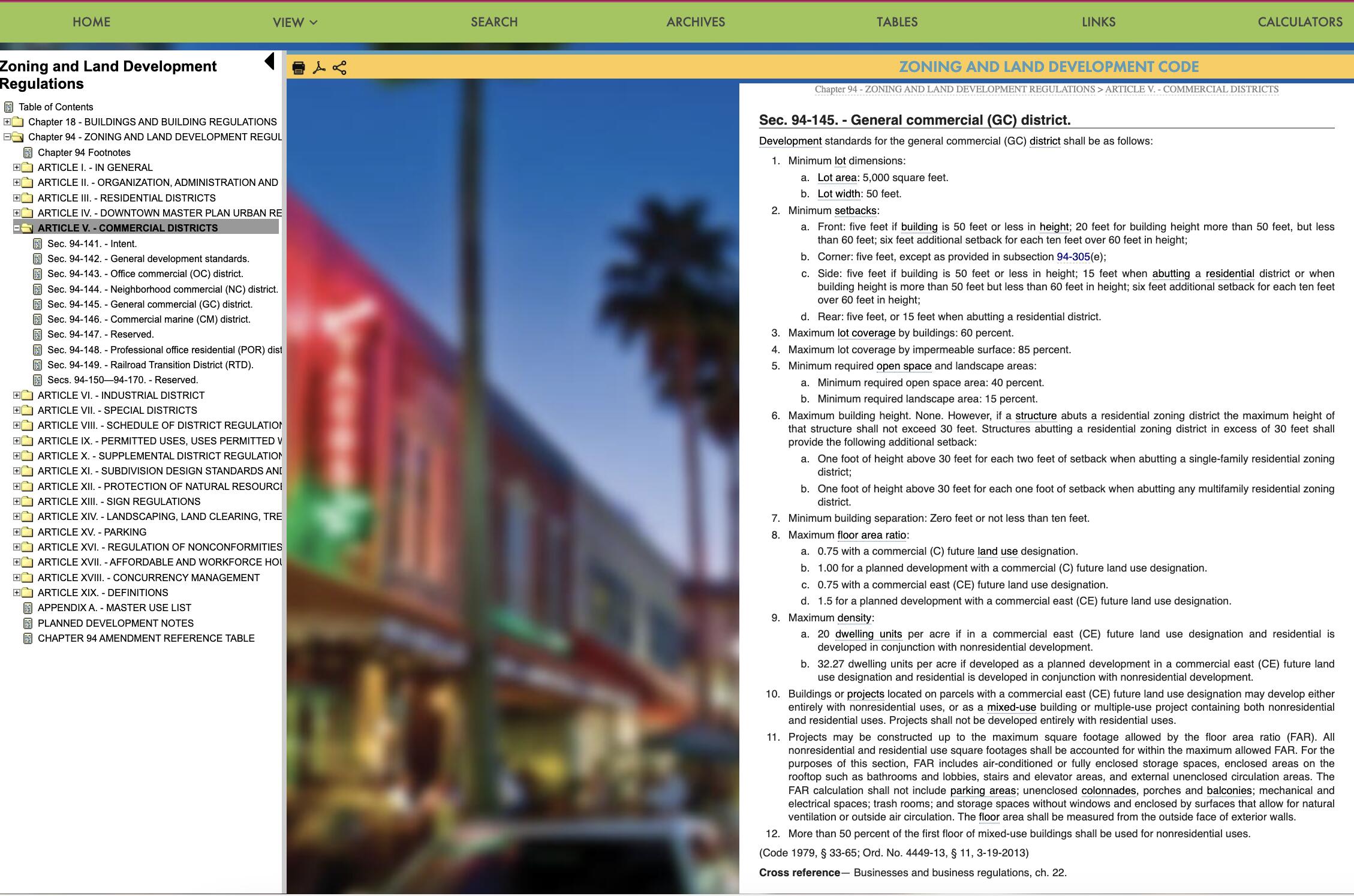 Main image without alt text