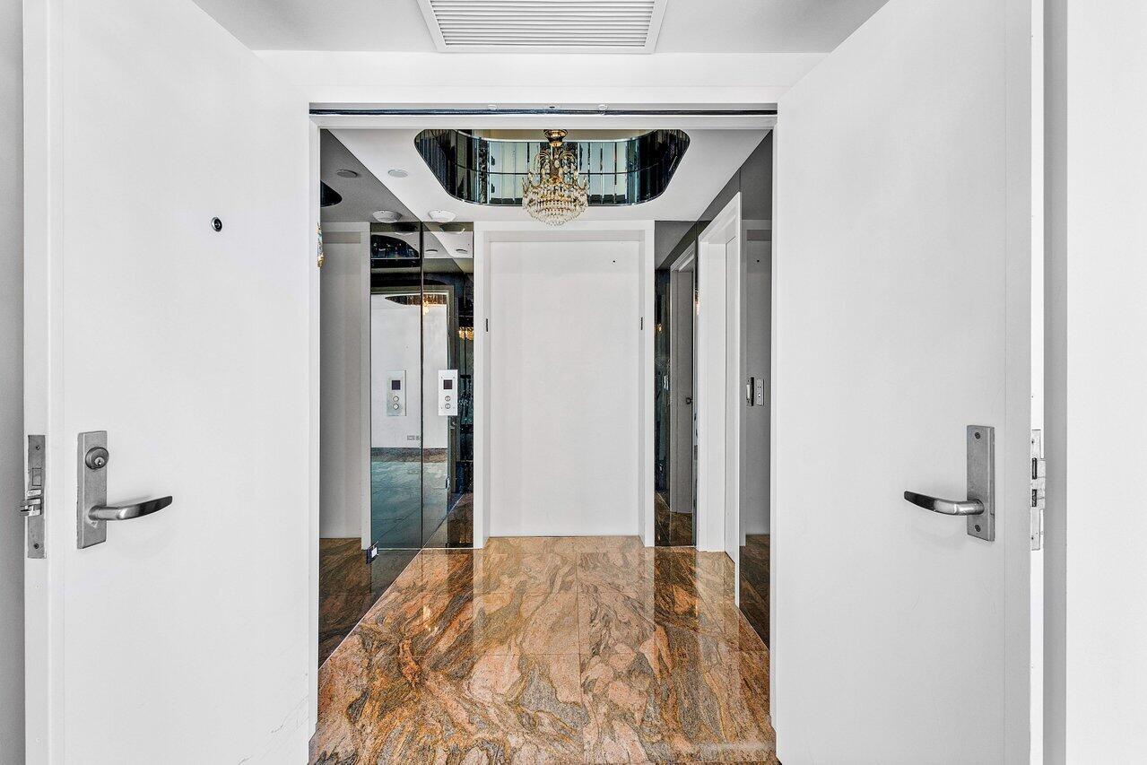 VILLA NOVA CONDO - Residential