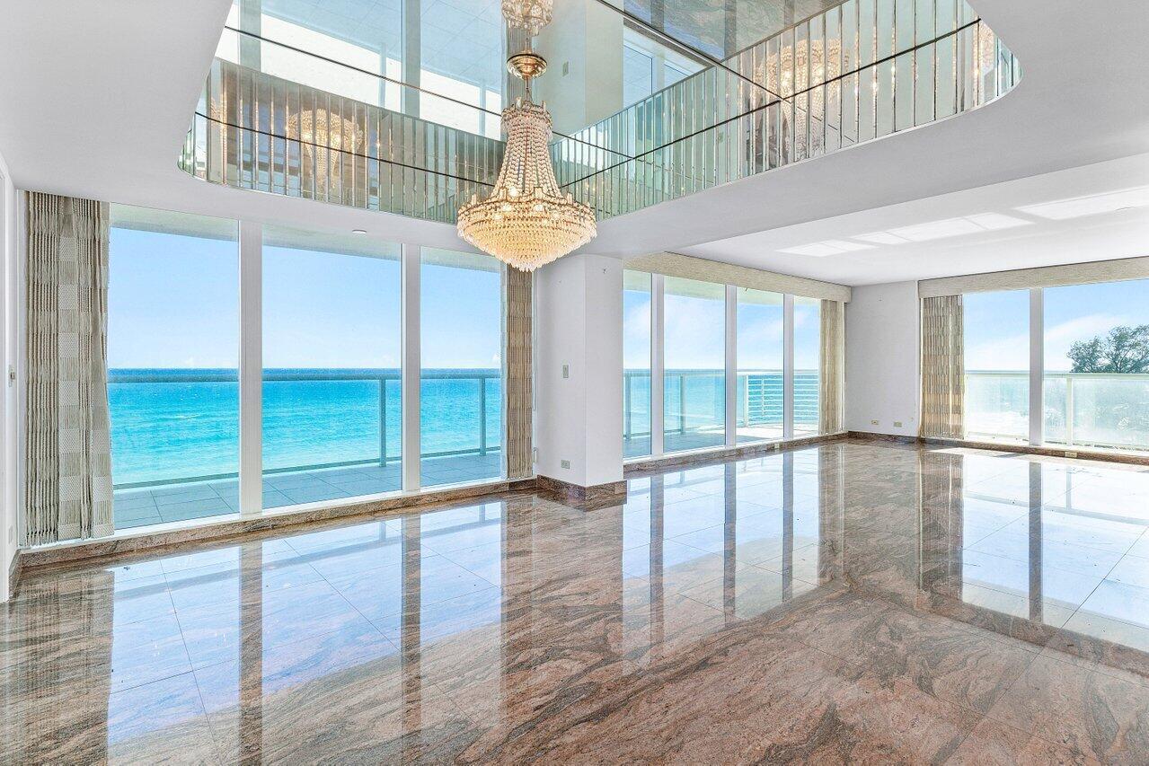 VILLA NOVA CONDO - Residential