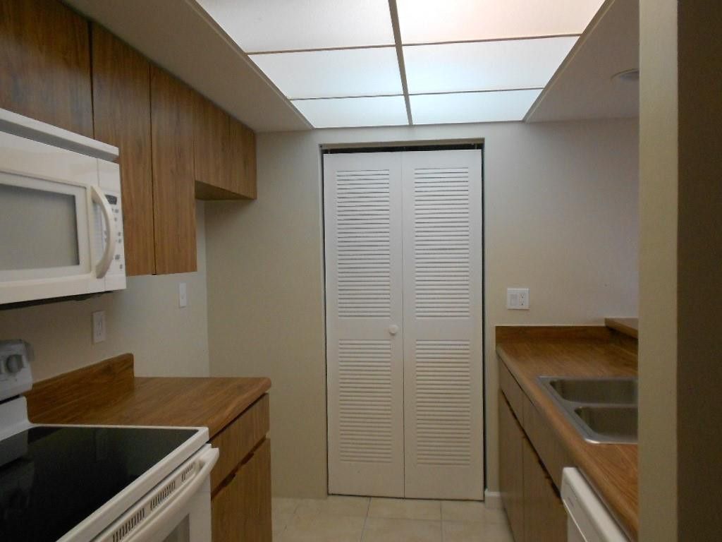 Flamingo Villas - Residential