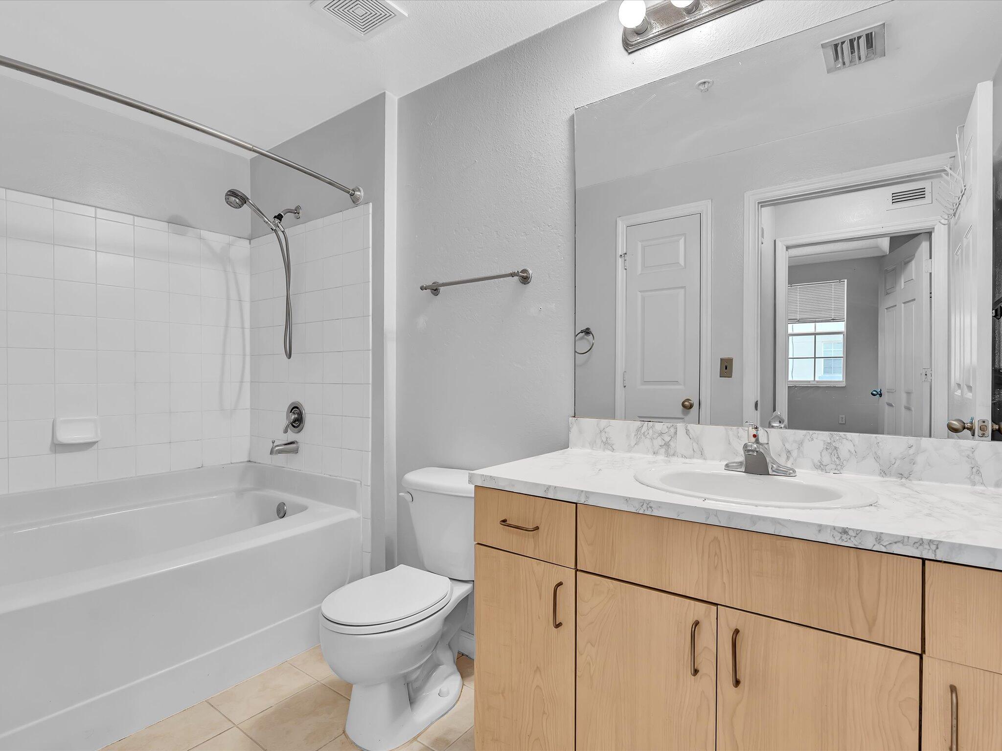 533 NE 3rd Avenue 237