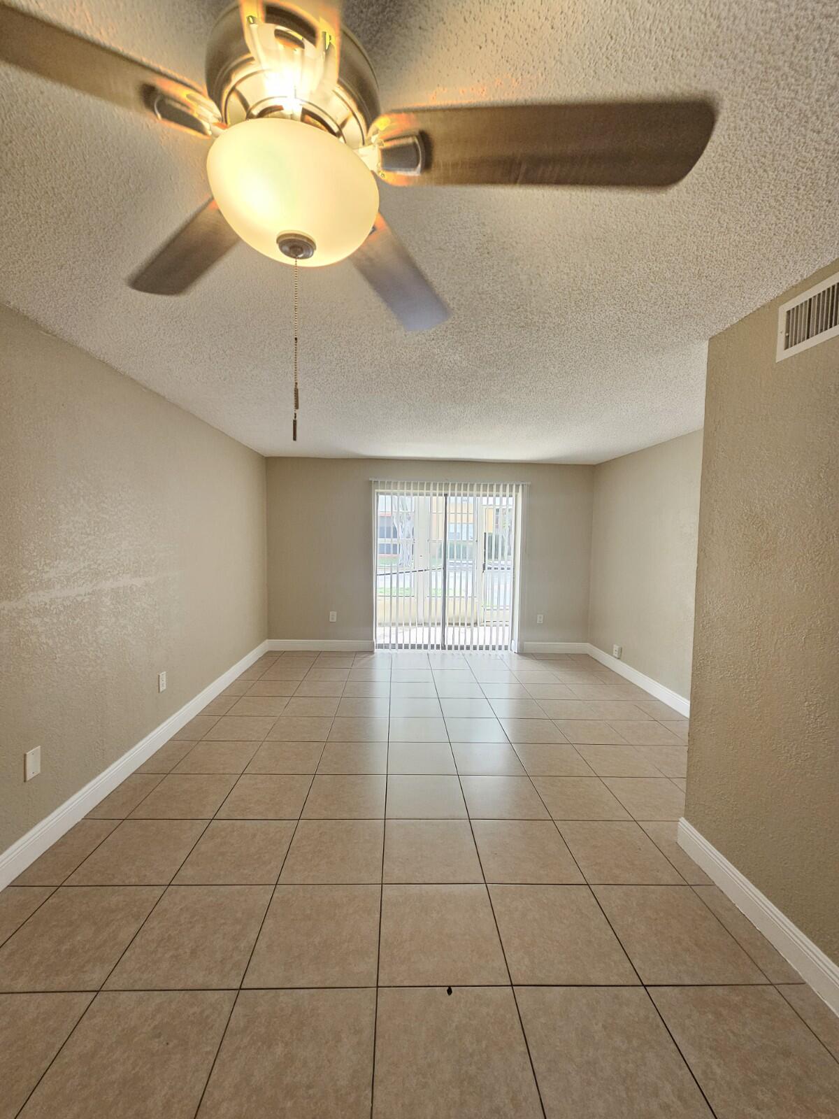 HERITAGE CIRCLE CONDO - Residential