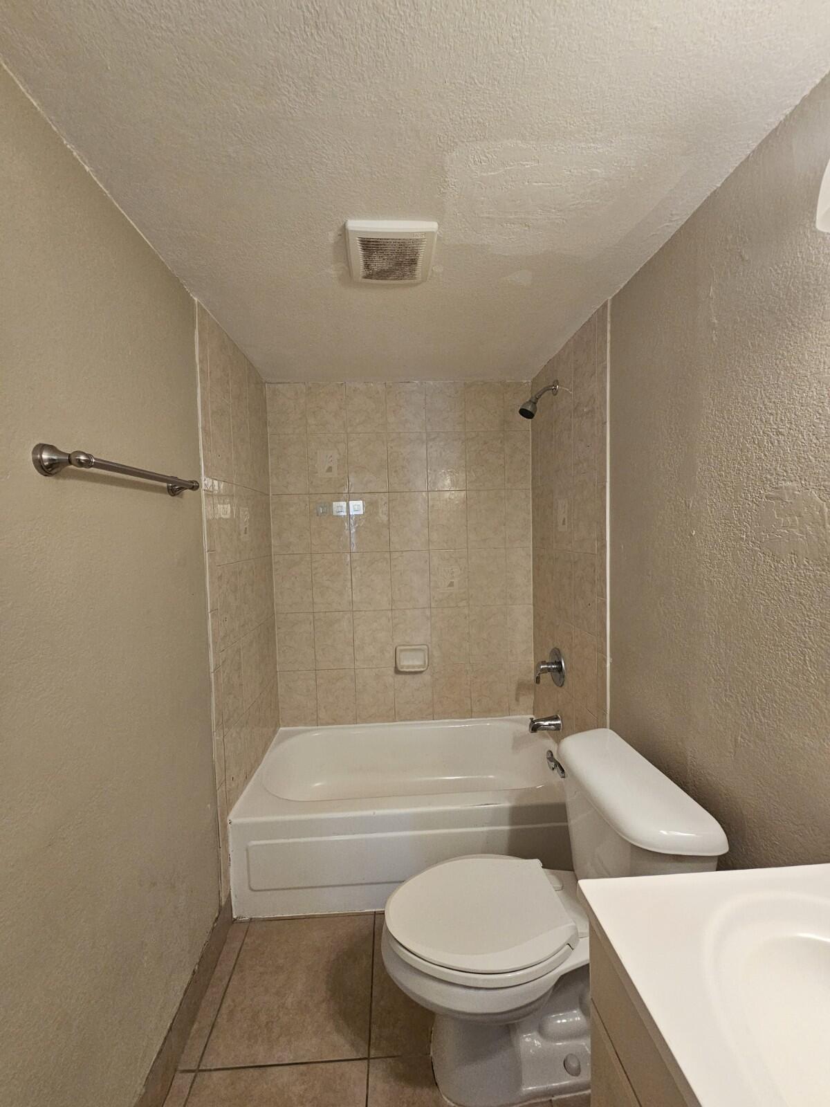 HERITAGE CIRCLE CONDO - Residential