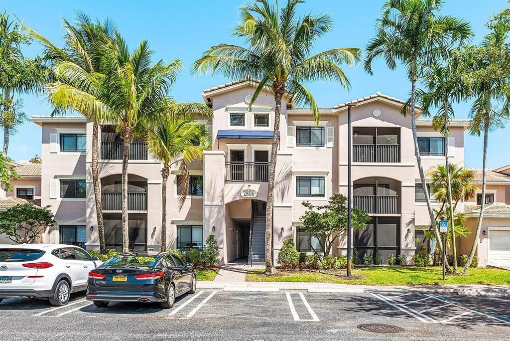 Photo of 2806 Veronia Drive #202, Palm Beach Gardens, FL 33410 (MLS # R10880083)