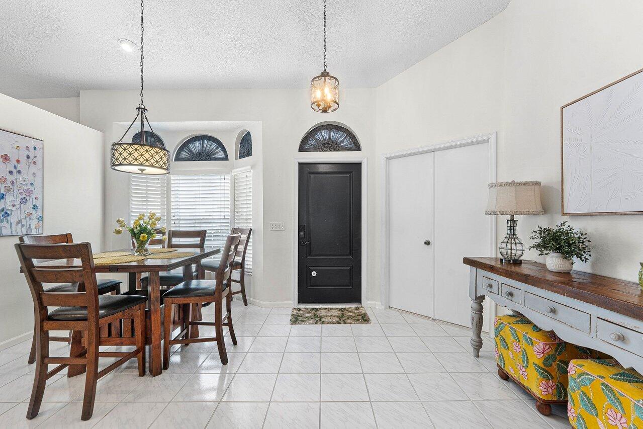 Properties 12842 Meadowbend Drive