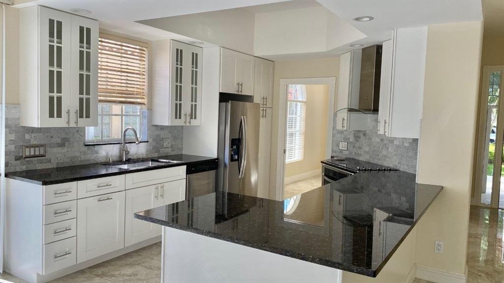 RIVERWALK 2 - Residential