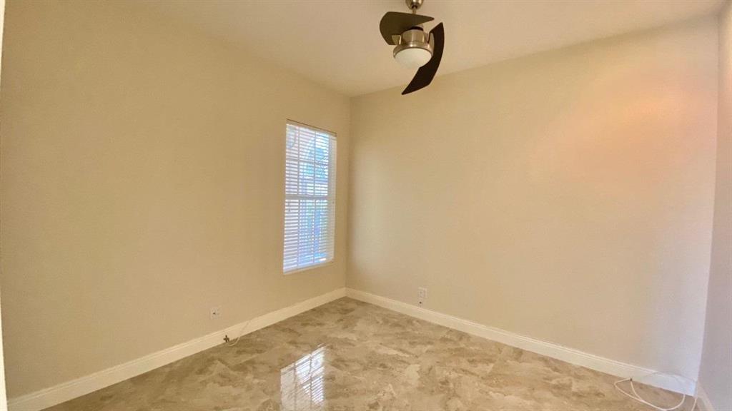 RIVERWALK 2 - Residential