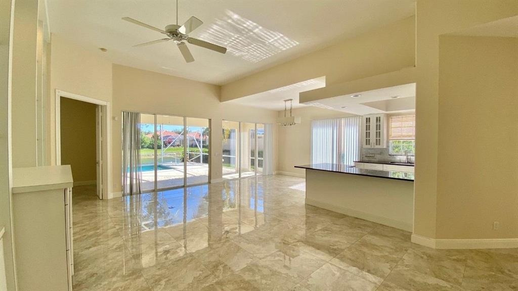 RIVERWALK 2 - Residential