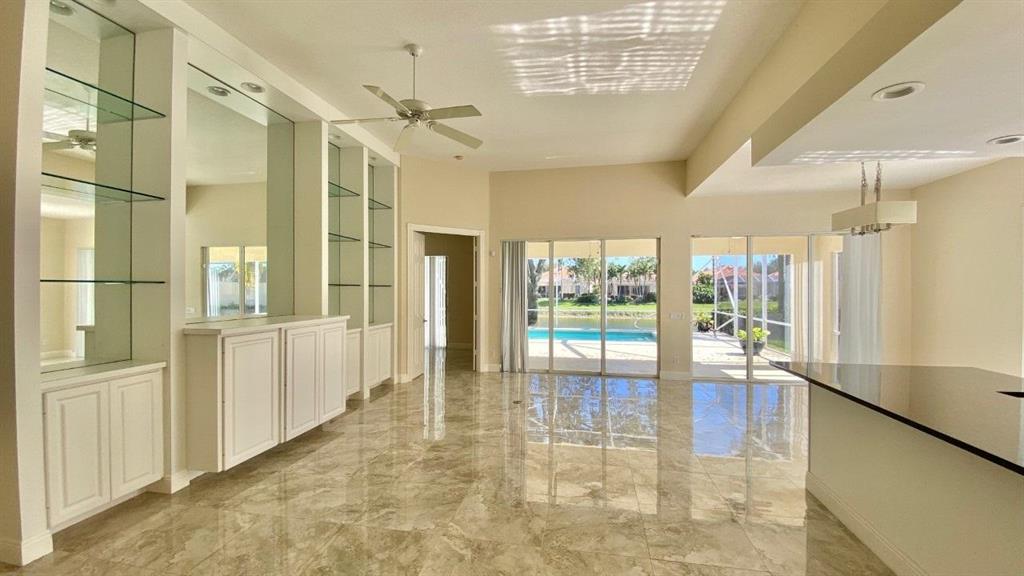 RIVERWALK 2 - Residential