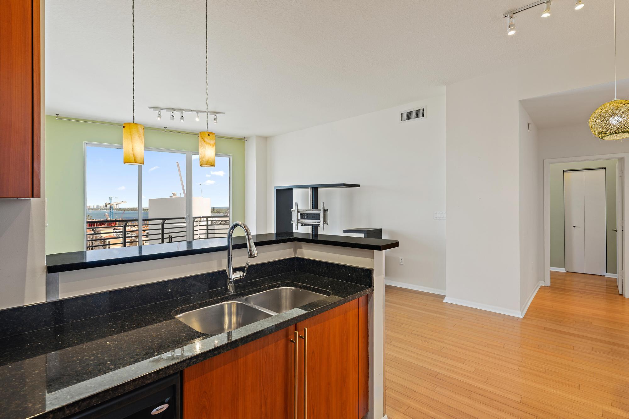 SLADE CONDOMINIUM - Residential Lease