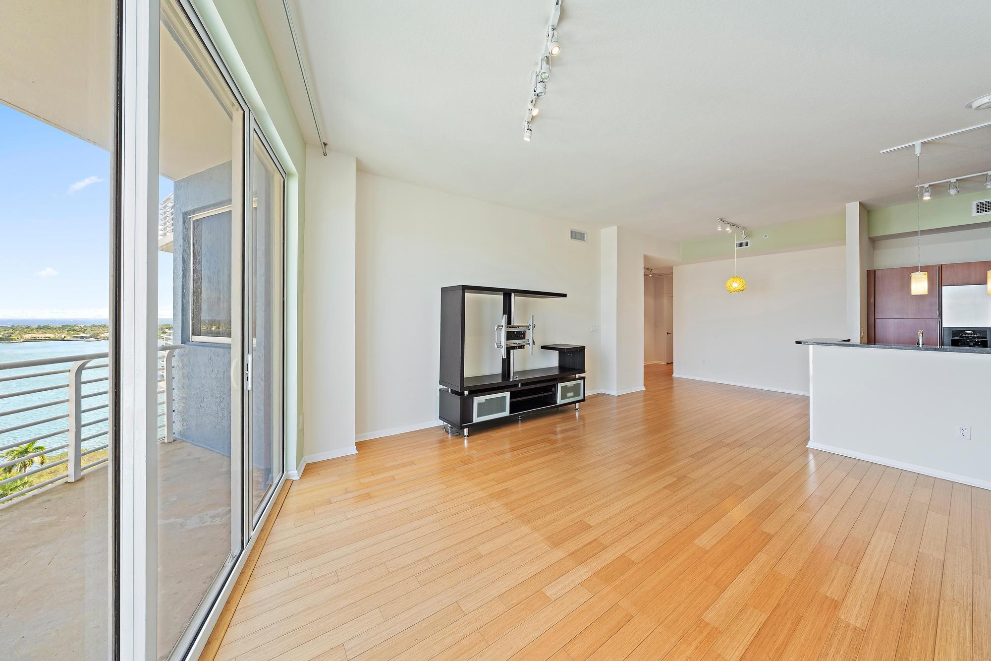 SLADE CONDOMINIUM - Residential Lease