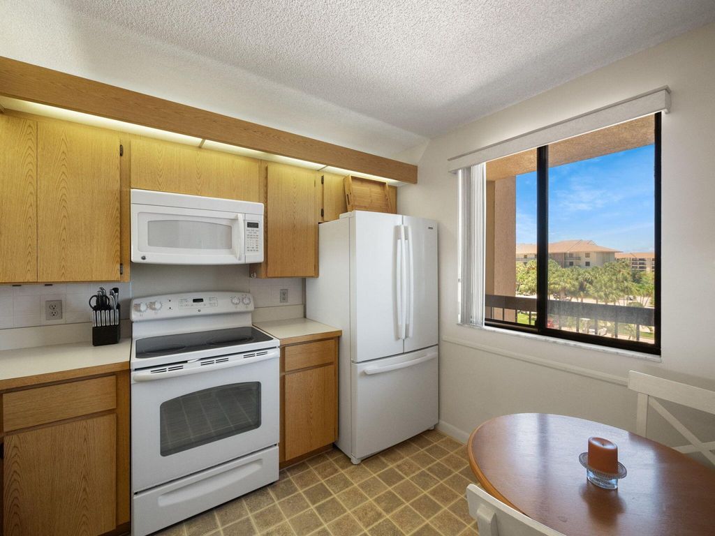 Photo of 1901 Marina Isle Way #403, Jupiter, FL 33477 (MLS # R11125472)