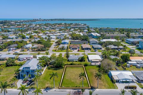 A home in Hutchinson Island