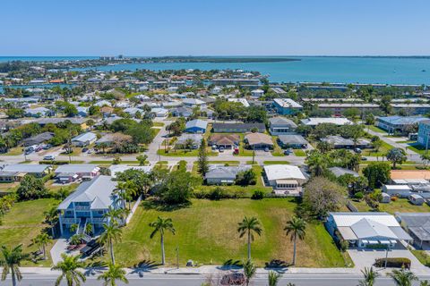 A home in Hutchinson Island