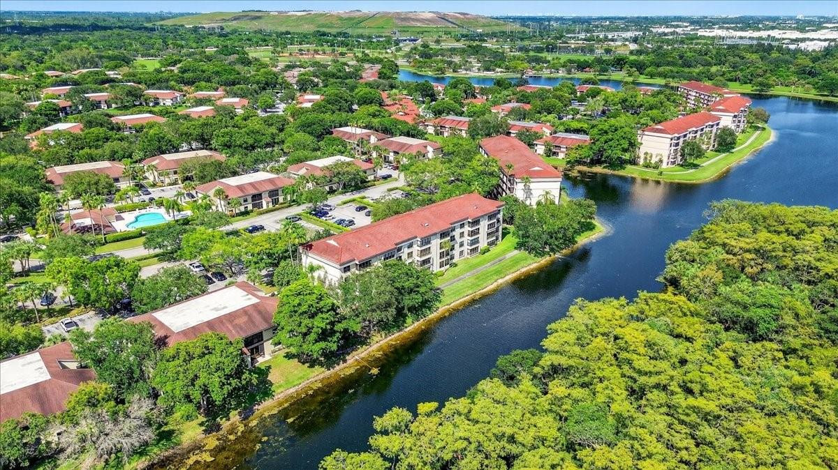 APPLEWOOD VILLAGE IV-B - Residential