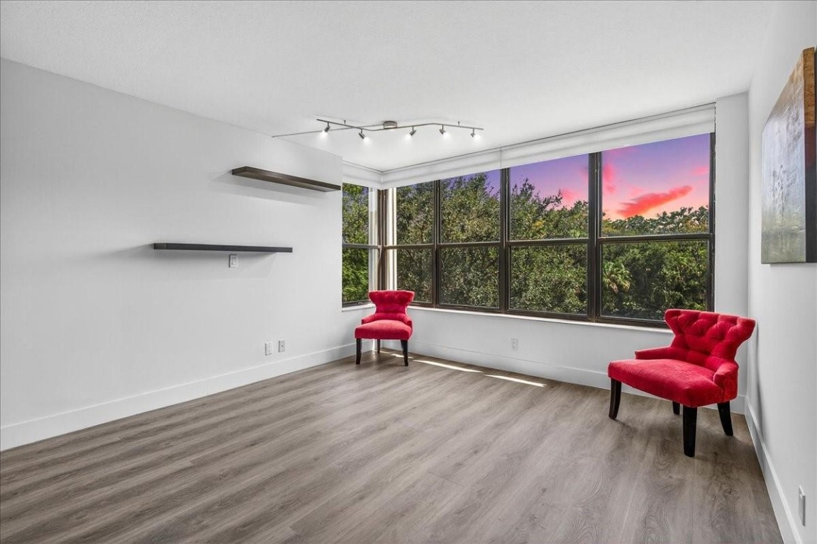 APPLEWOOD VILLAGE IV-B - Residential