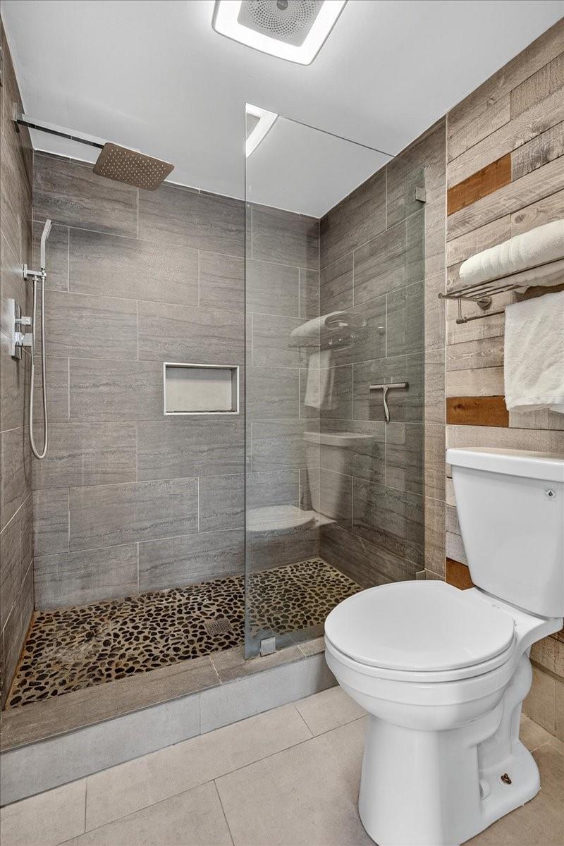 APPLEWOOD VILLAGE IV-B - Residential