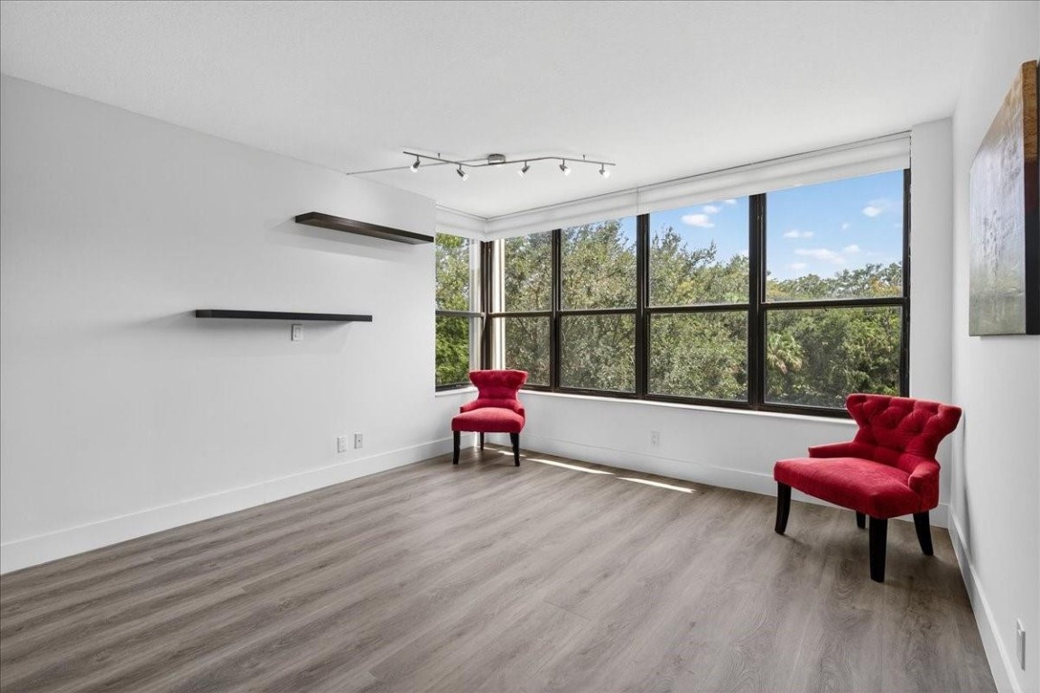 APPLEWOOD VILLAGE IV-B - Residential