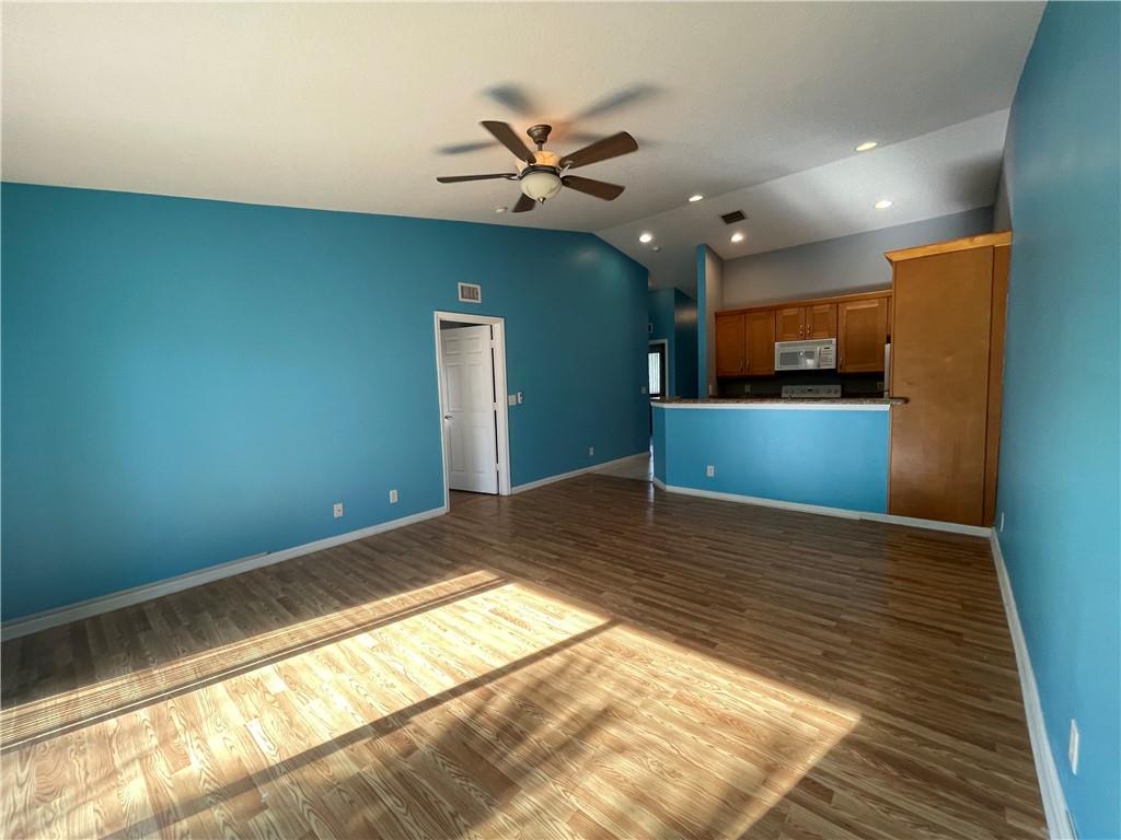 Oak Terrace Condo - Residential Lease