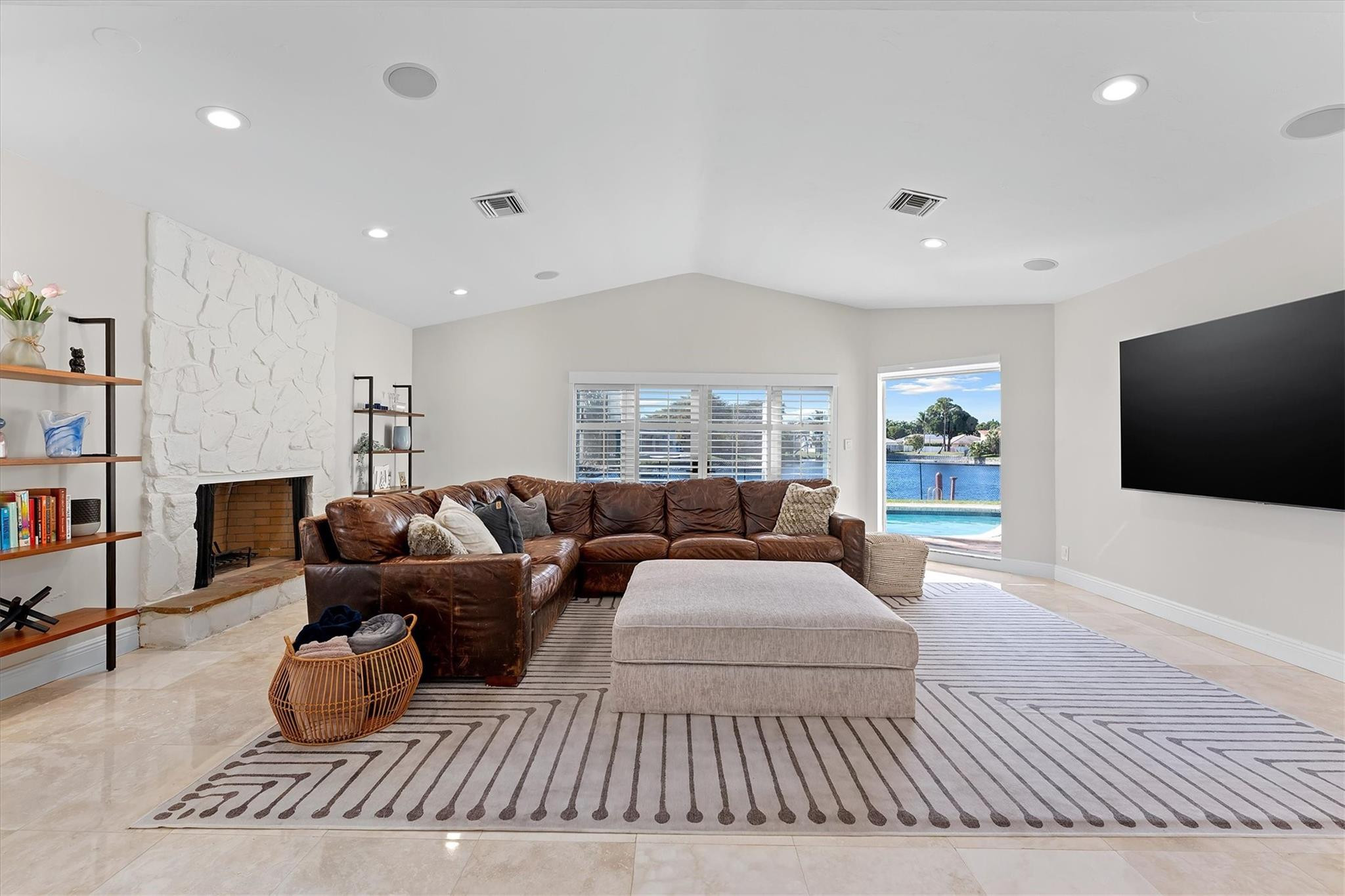 JACARANDA AREA 18 - Residential