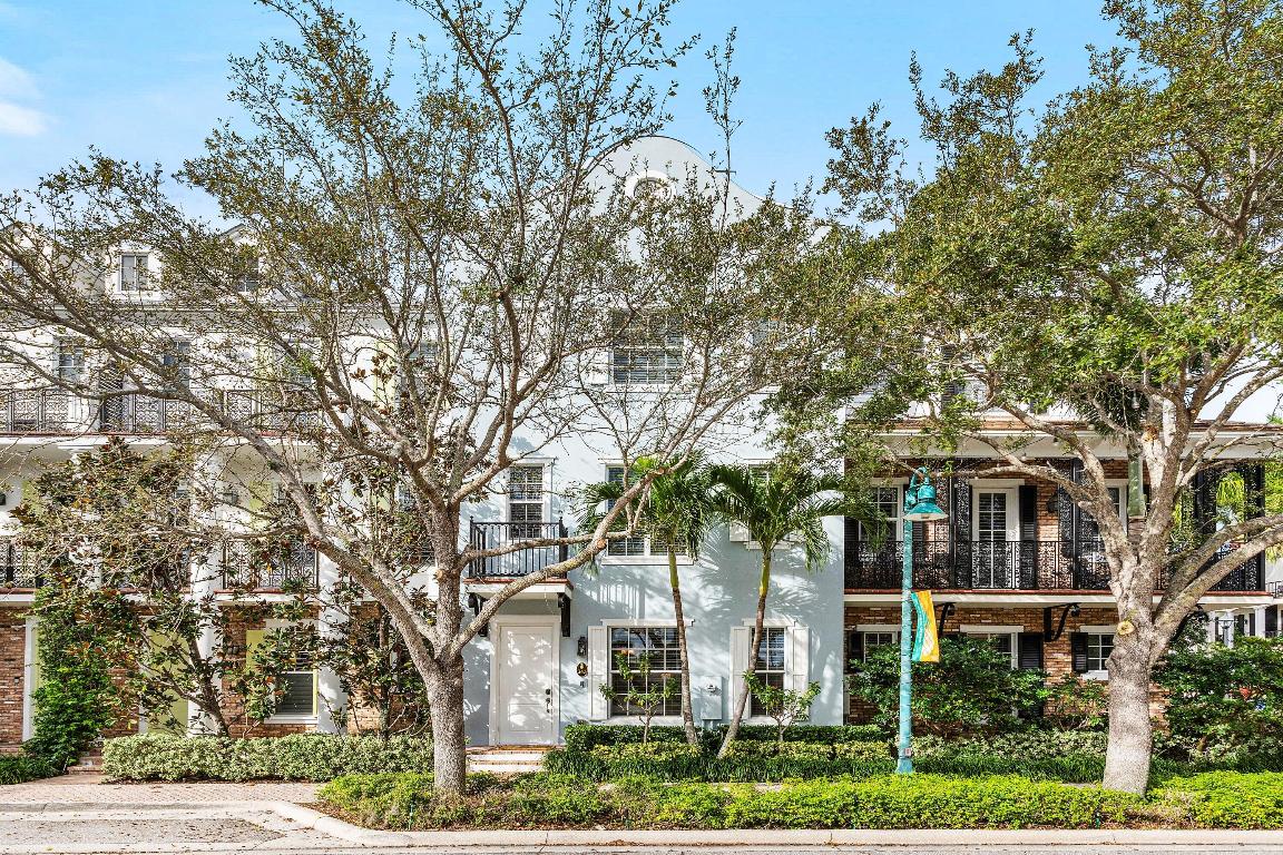 CANNERY ROW - Residential