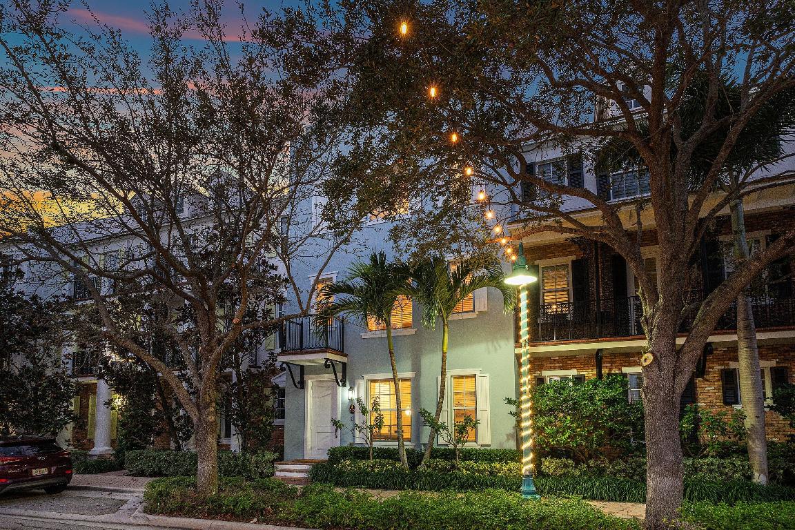 CANNERY ROW - Residential