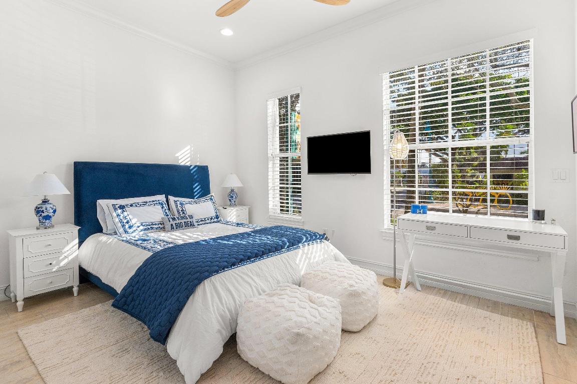 CANNERY ROW - Residential