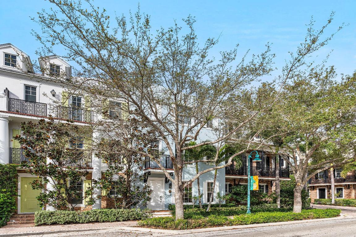 CANNERY ROW - Residential